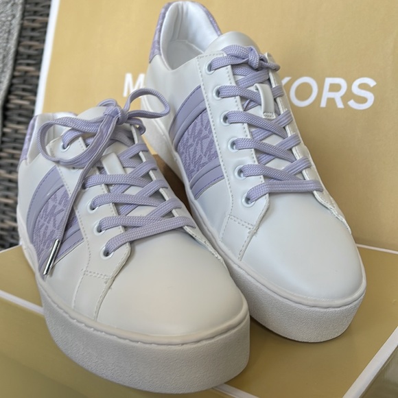 MICHAEL KORS POPPY STRIPE LACE UP NAPPA FAUX LEATHER LAVENDER MIST WMNS - Picture 6 of 16